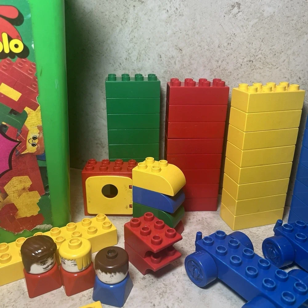 LEGO DUPLO Large Green Bucket‎ #1844 3 People Vintage Door Cars Mixed Collection